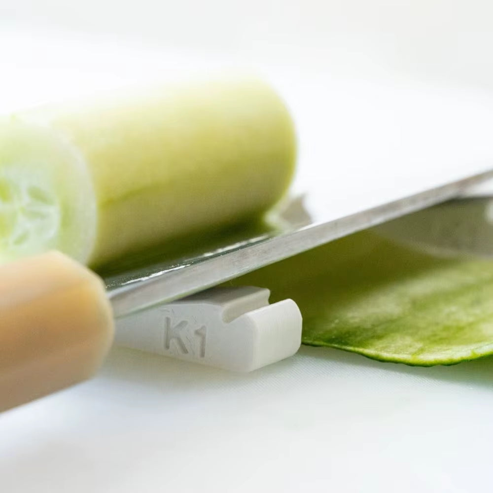 Ultra-Thin Slicing Assistant Tool for Kitchen Use