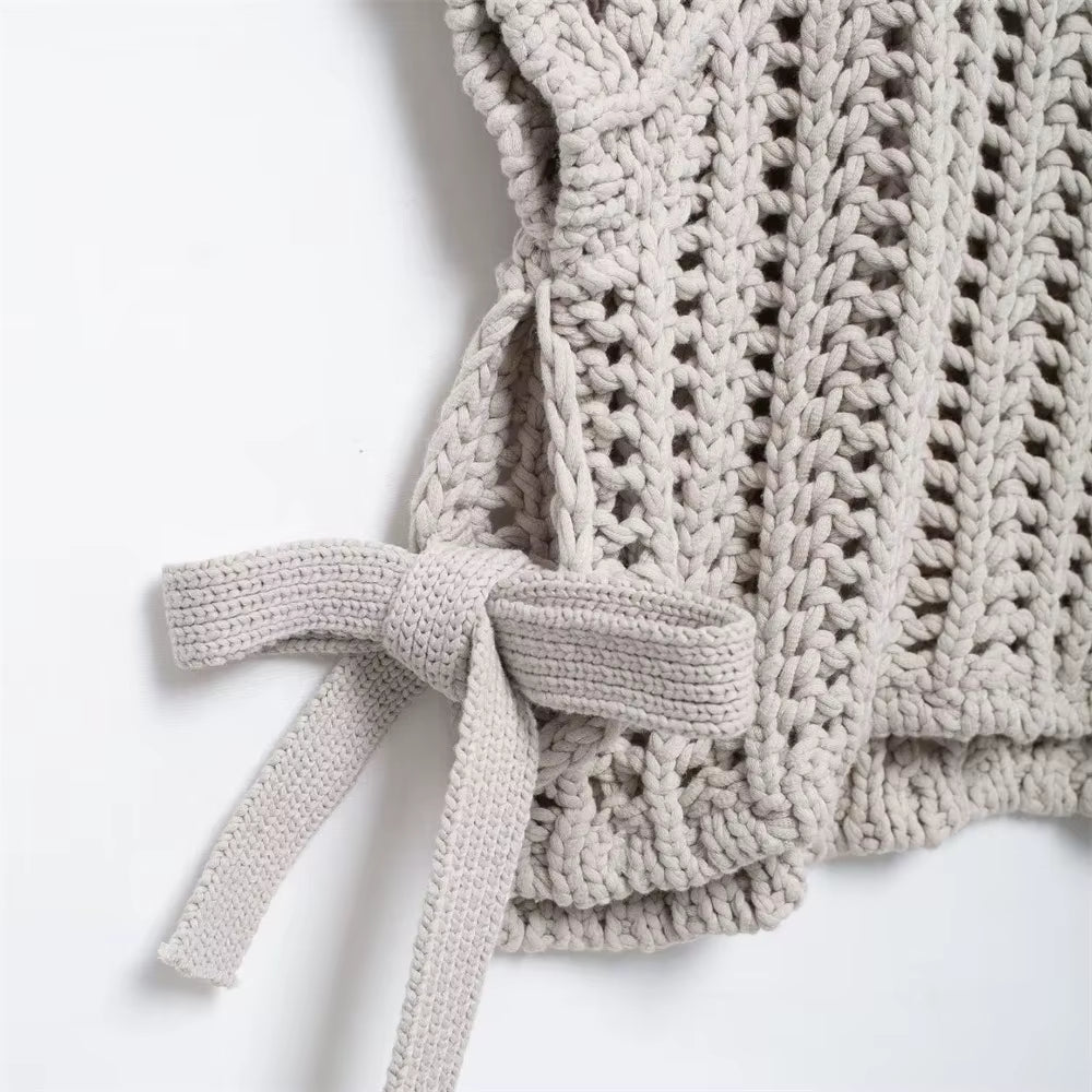 Hollow Out Knit Pullover Women Casual round Neck Lace up Bow Sweater Female Autumn Short Sleeves Solid Knitwears Lady