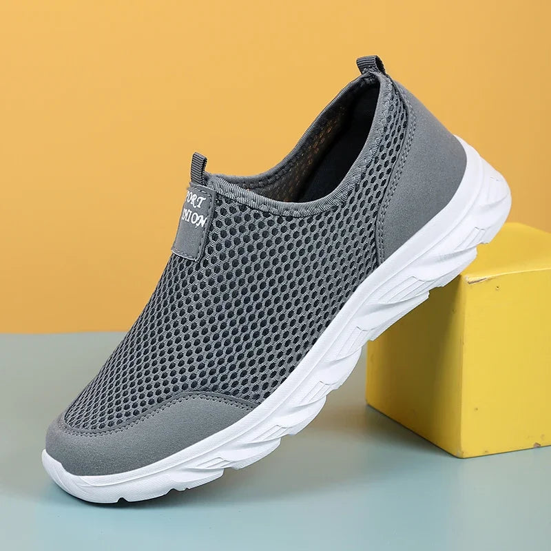 Men Running Shoes Summer Sneakers Mesh Breathable Lightweight Walking Casual Shoes Slip-On Driving Men Loafers Zapatos Casuales
