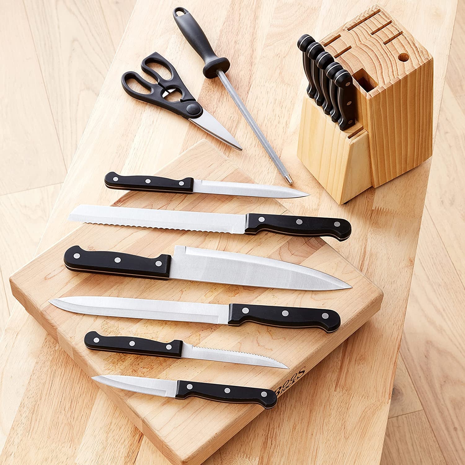 14-Piece High Carbon Stainless Steel Kitchen Knife Set with Sharpener and Pinewood Block, Black